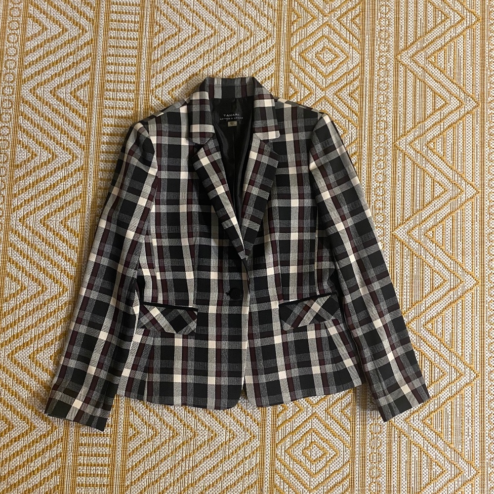 Tahari Plaid Blazer